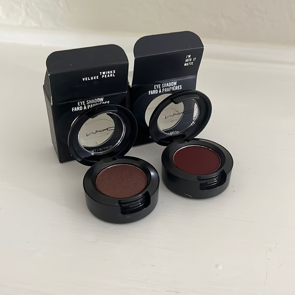 MAC Cosmetics Other - MAC SINGLE EYESHADOW